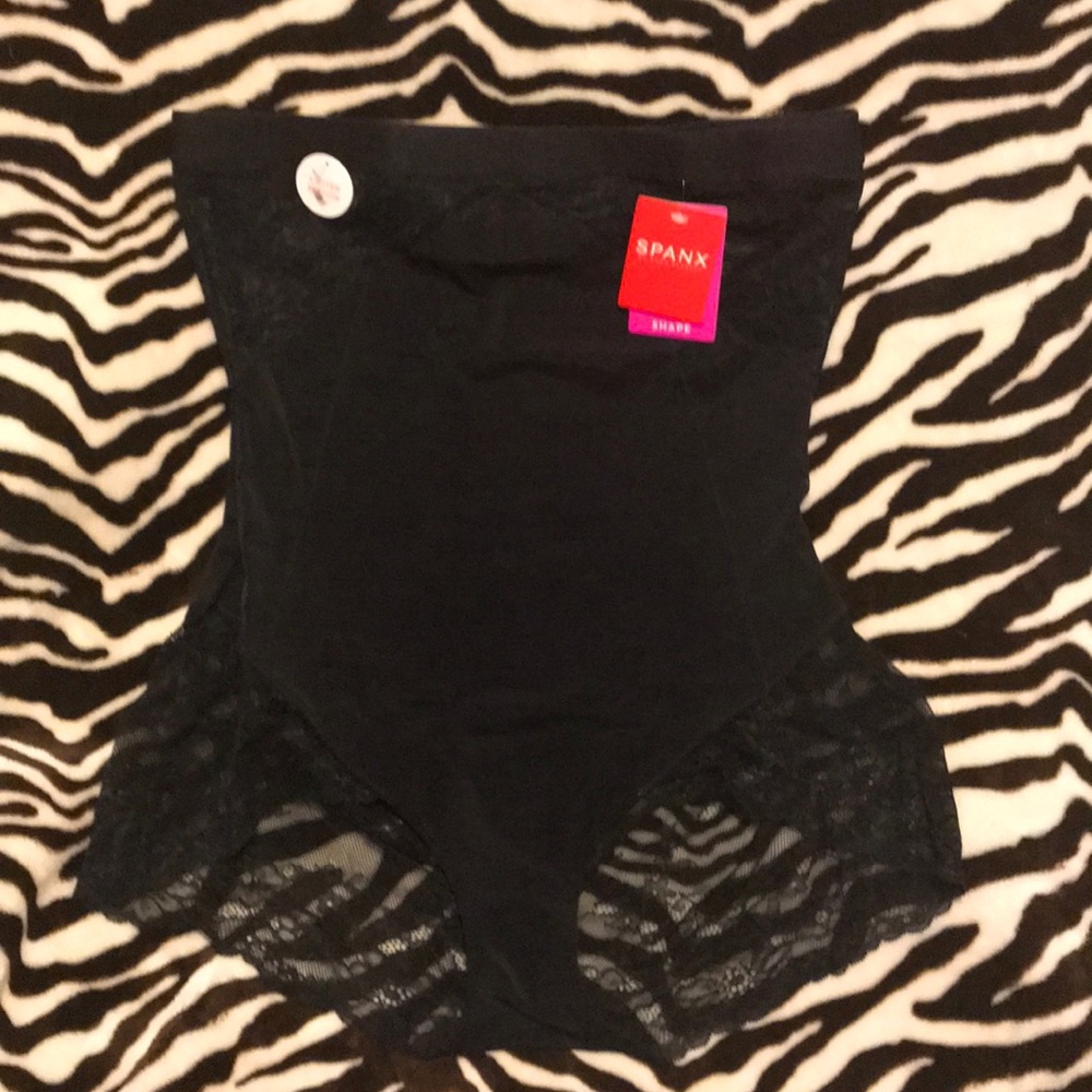 Spanx Spotlight On Lace High-Waisted Brief